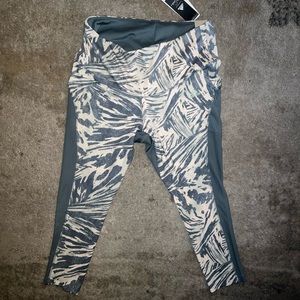 *BRAND NEW* Zoe Saldana x Adidas Leggings